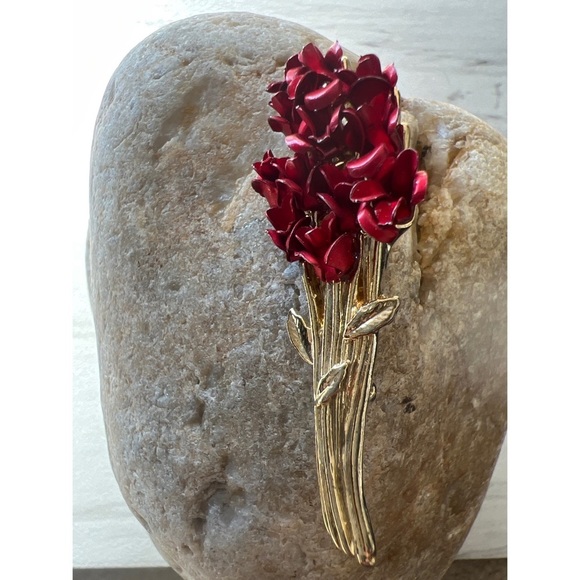 Vintage Bouquet dozen of red roses and gold stem brooch signed DM 97 romantic - Picture 2 of 4